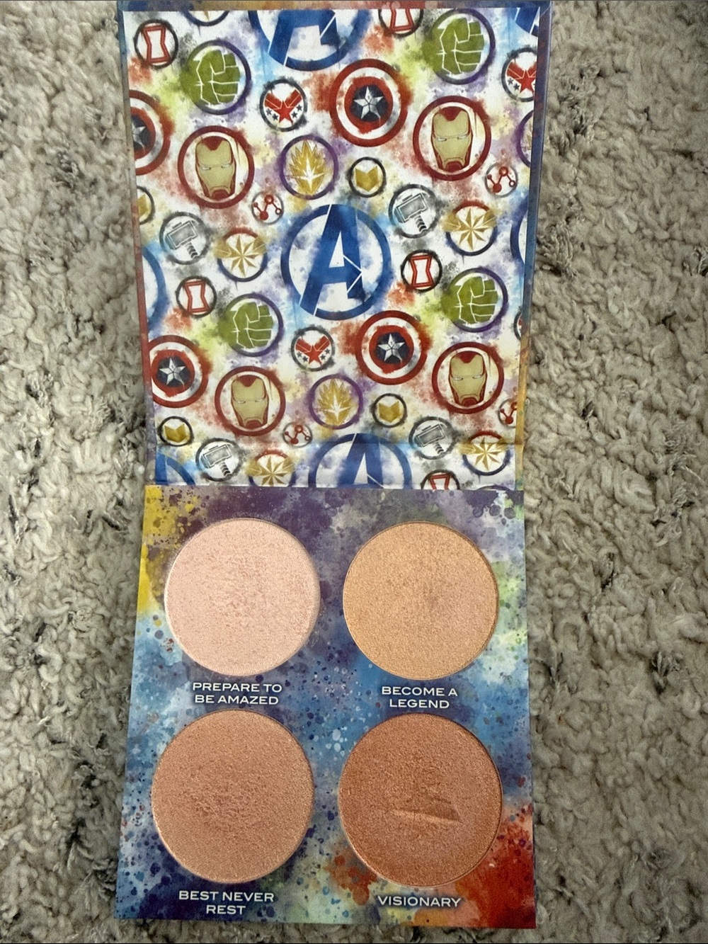 Shimmering 4-Pan Highlighter Palette - Peach & Rose Gold Glow